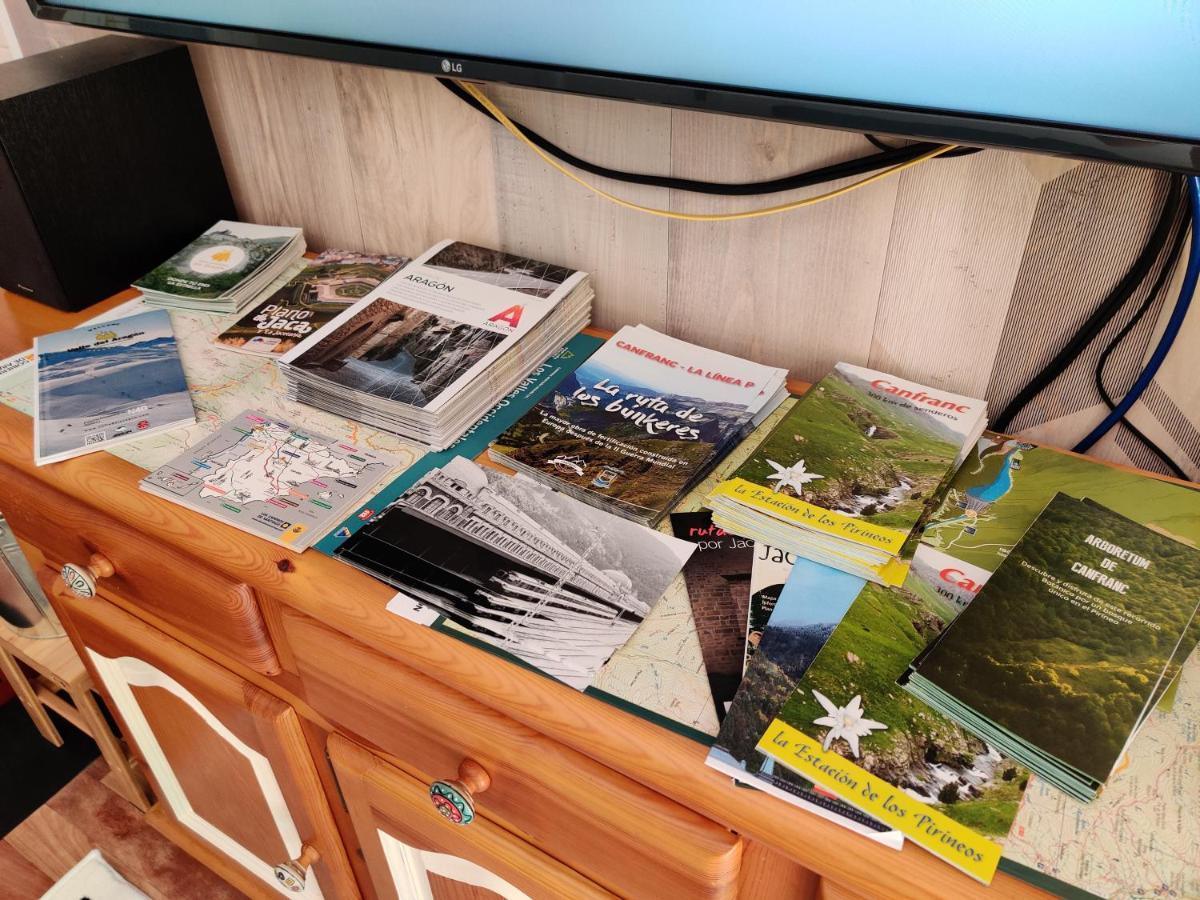 Apartament "Leo Pixel" Avairent Canfranc Estacion Zewnętrze zdjęcie